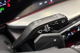 met. punainen Audi Q5 2026 kuva 12.