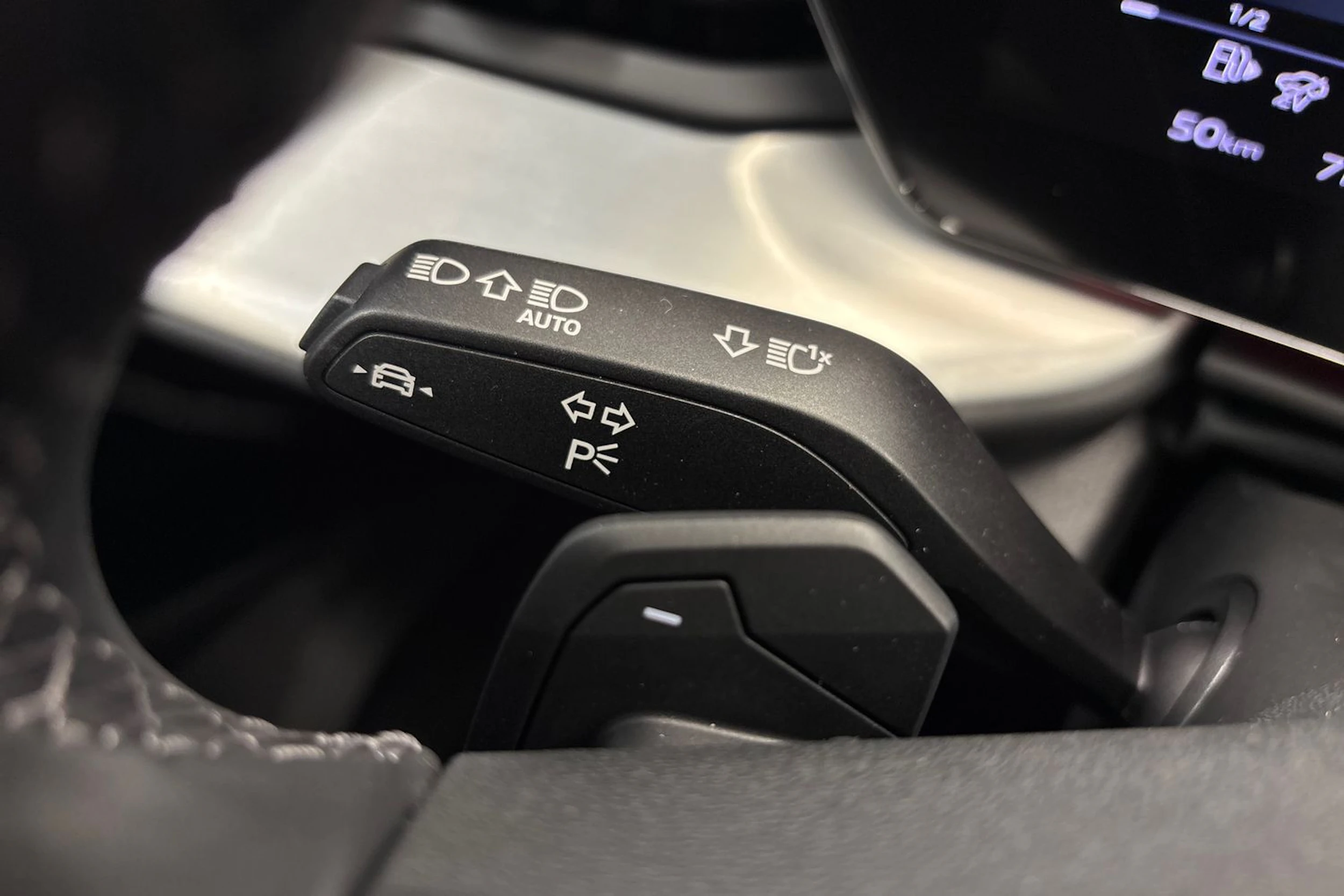 met. punainen Audi Q5 2026 kuva 13.