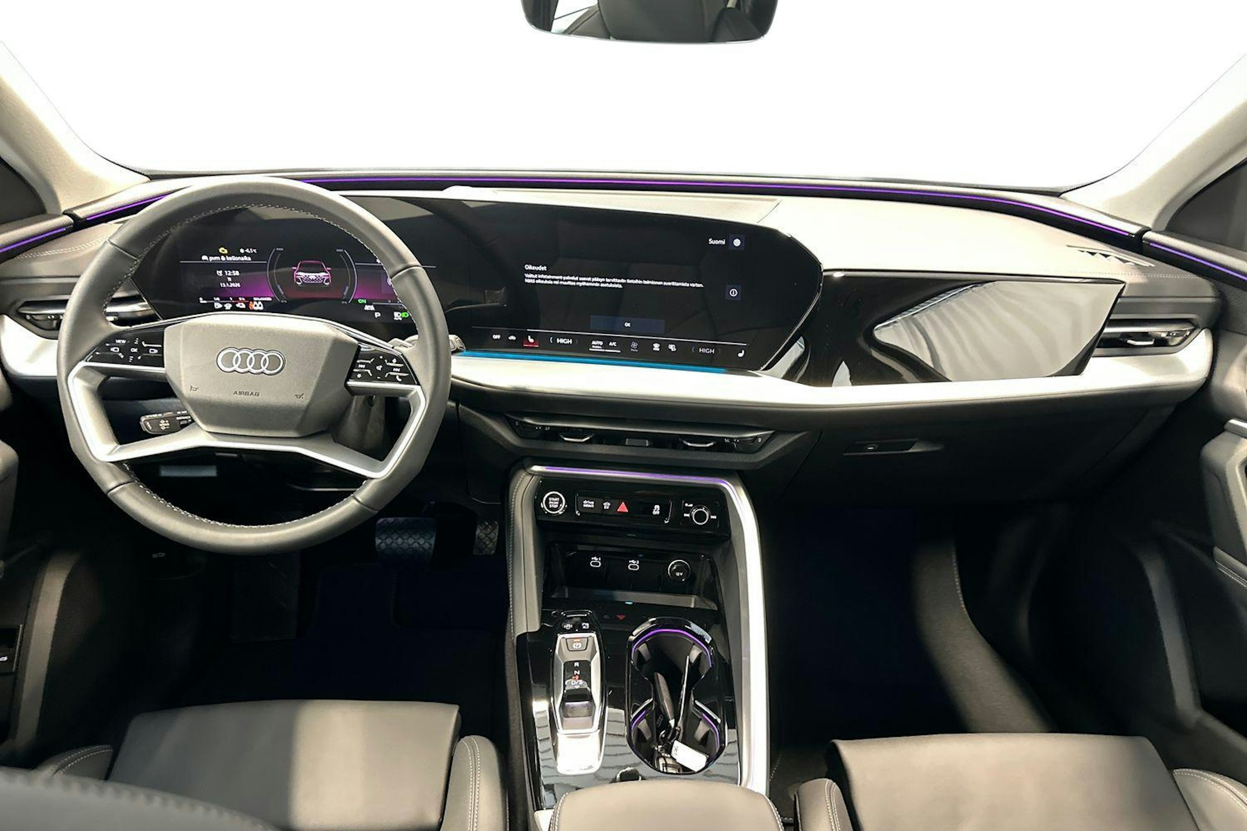 tambora harmaa Audi Q5 2026 kuva 2.