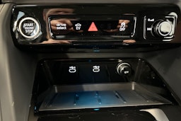 tambora harmaa Audi Q5 2026 kuva 18.