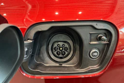 punainen Audi Q5 2026 kuva 11.