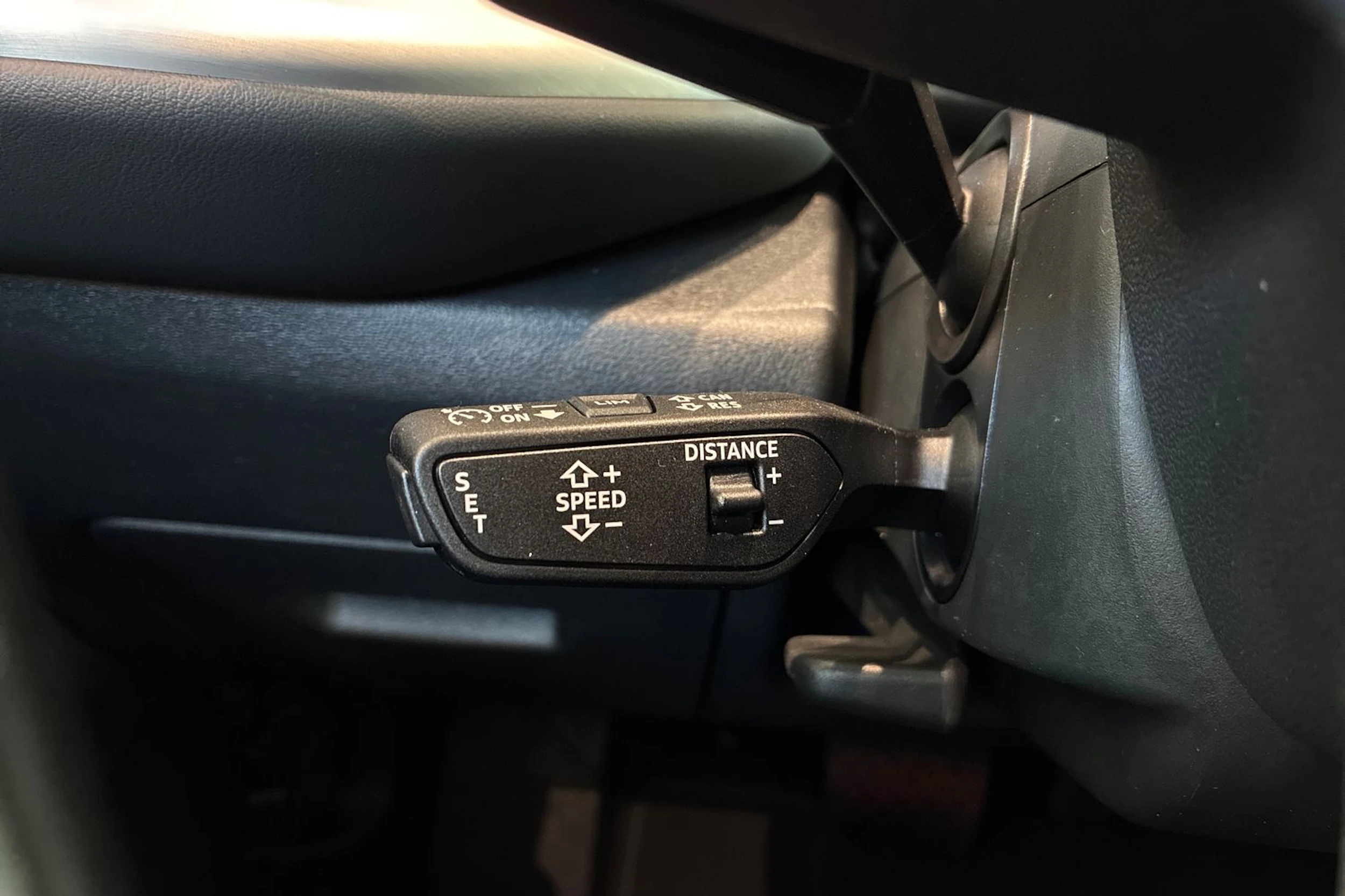 punainen Audi Q5 2026 kuva 15.