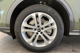 district vihreä Audi Q5 2026 kuva 10.