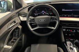 district vihreä Audi Q5 2026 kuva 11.