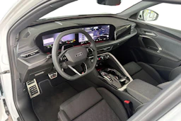 valkoinen Audi Q5 2026 kuva 6.
