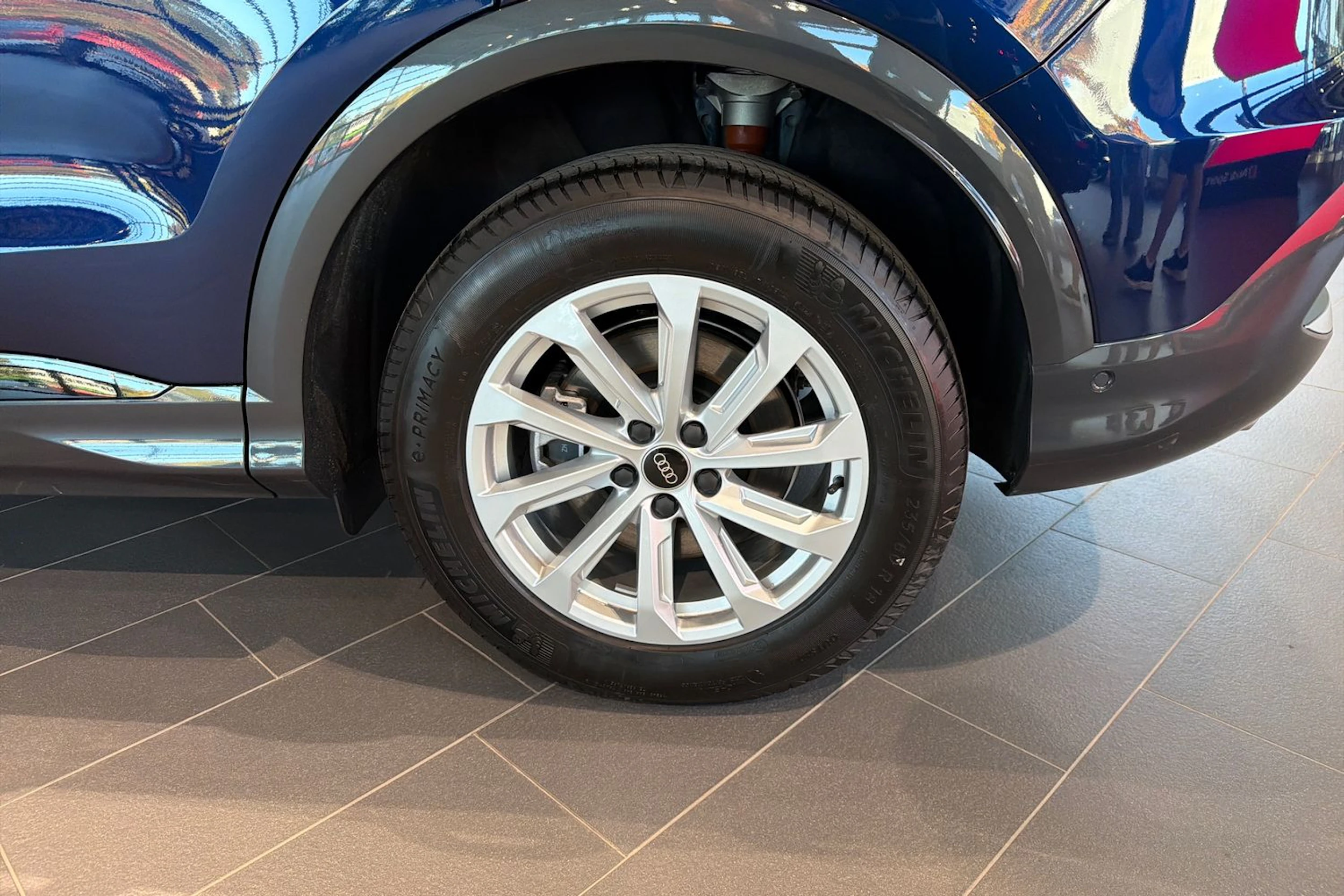 sininen Audi Q5 2026 kuva 10.