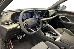 tambura harmaa Audi Q5 2026 kuva 6.