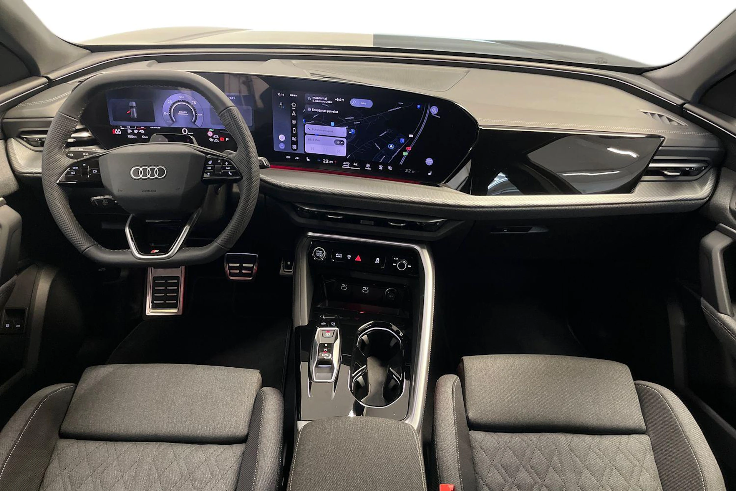 tambura harmaa Audi Q5 2026 kuva 7.