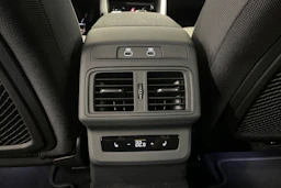 tambura harmaa Audi Q5 2026 kuva 14.