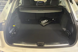 met. valkoinen Audi Q5 2026 kuva 11.