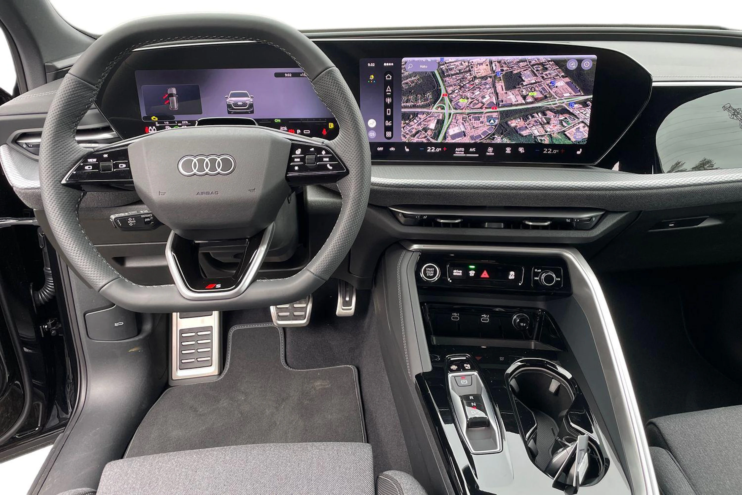 musta Audi Q5 2026 kuva 7.