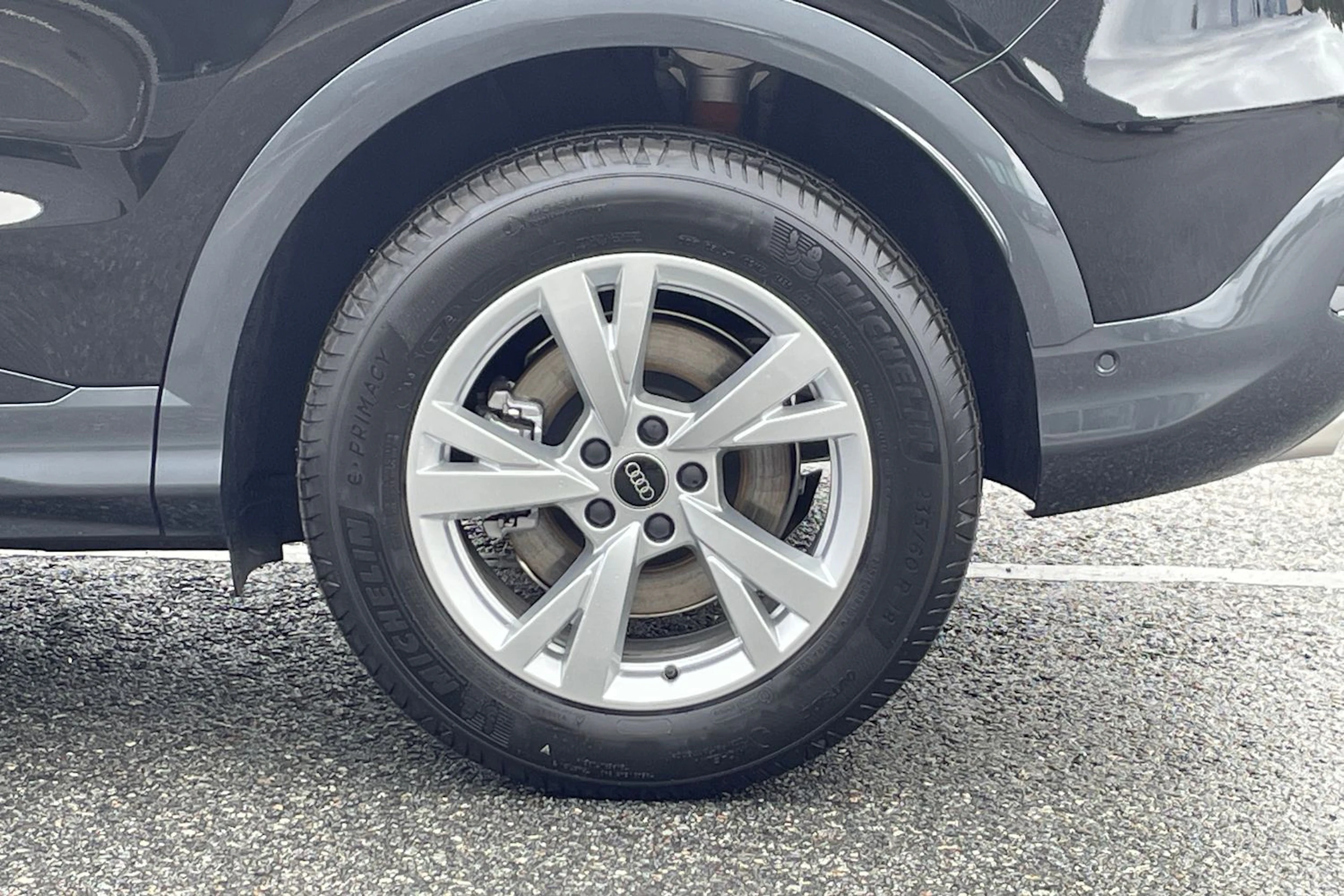 musta Audi Q5 2026 kuva 10.