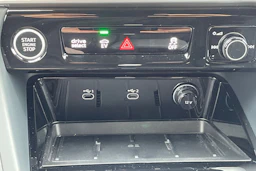 musta Audi Q5 2026 kuva 20.