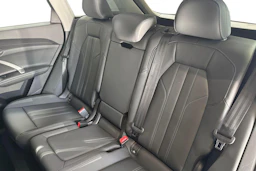 met. sininen Audi Q5 2026 kuva 8.