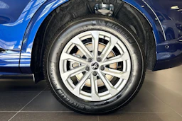met. sininen Audi Q5 2026 kuva 10.