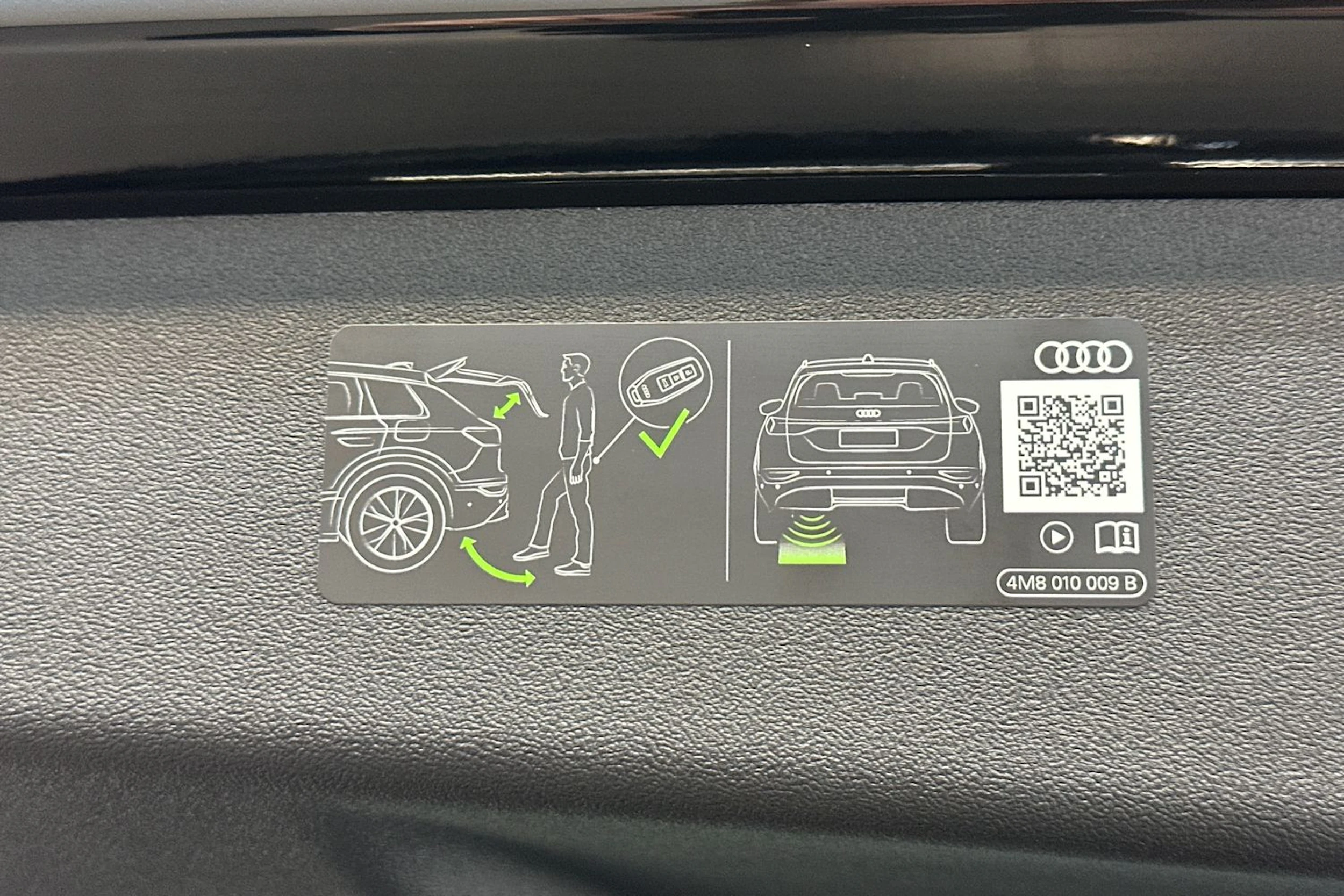 mythos musta Audi Q5 2026 kuva 13.