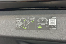 mythos musta Audi Q5 2026 kuva 13.