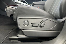 mythos musta Audi Q5 2026 kuva 17.