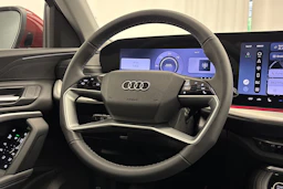 met. punainen Audi Q5 2026 kuva 14.