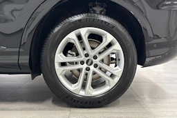 met. musta Audi Q5 2026 kuva 10.