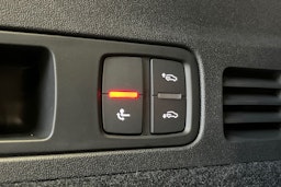 ultra sininen Audi Q5 2026 kuva 16.