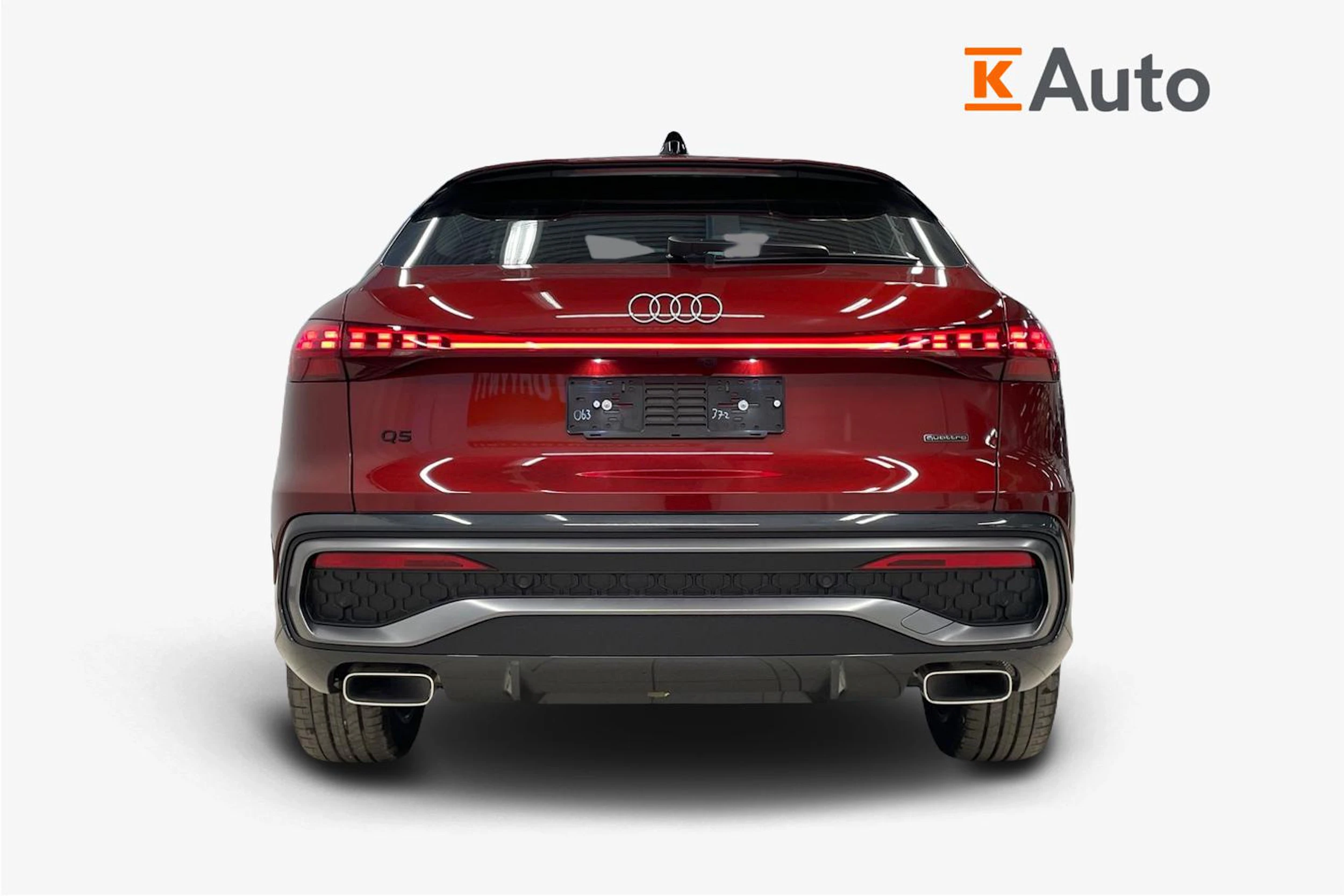 met. punainen Audi Q5 2026 kuva 3.