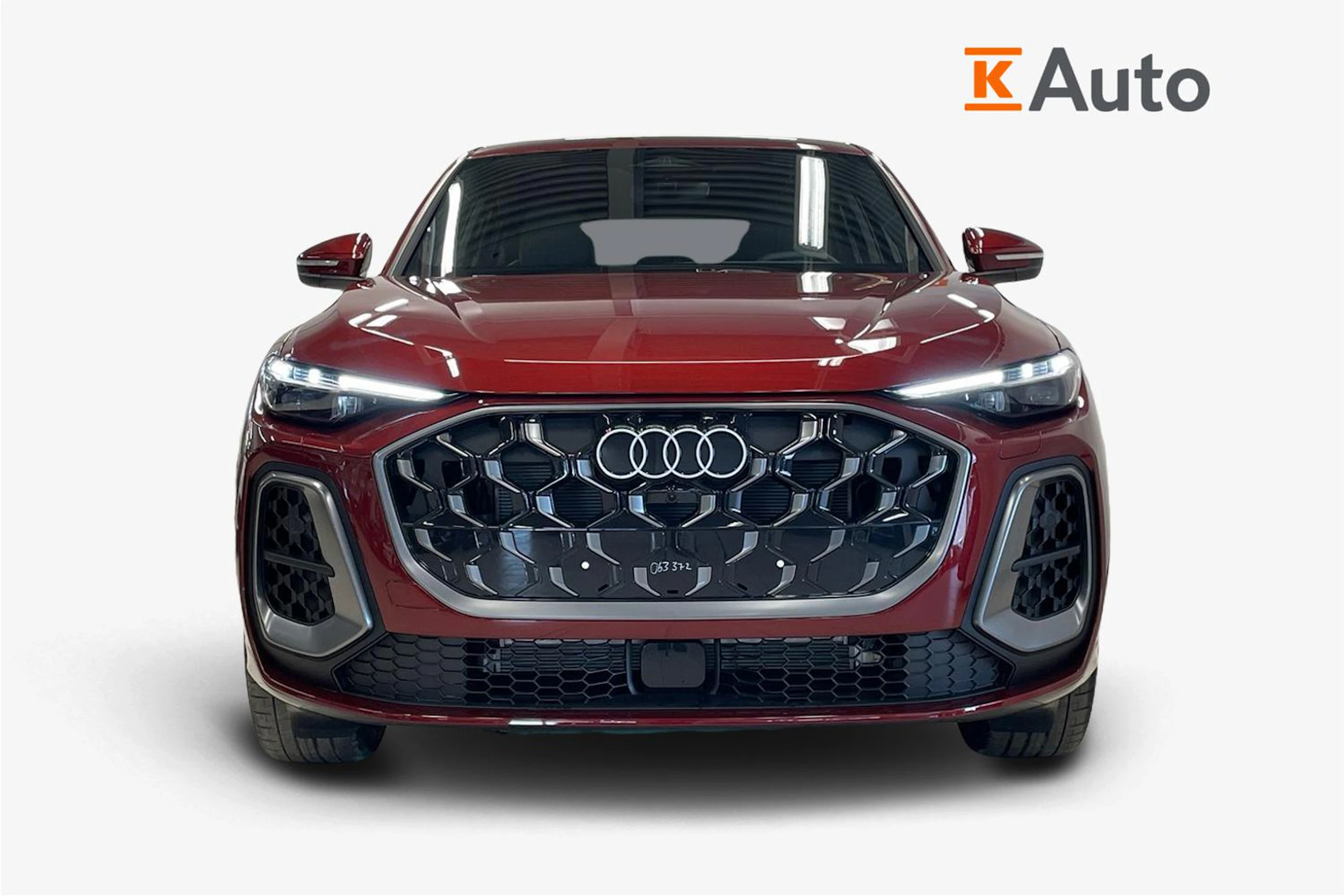 met. punainen Audi Q5 2026 kuva 4.