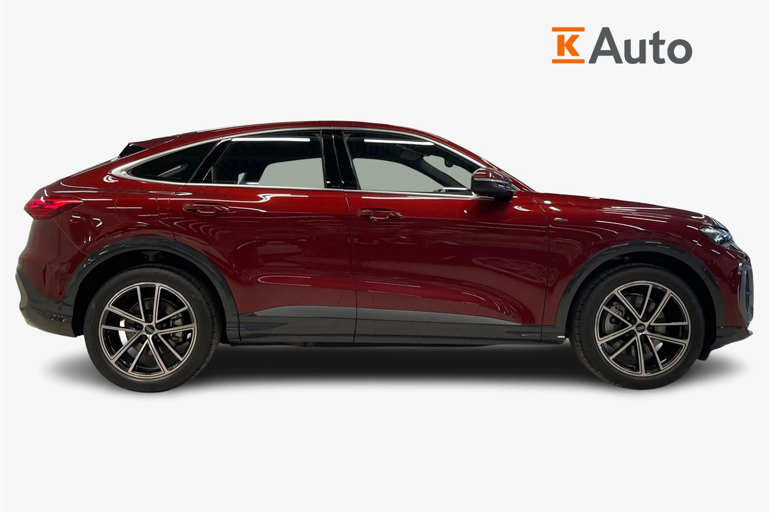 met. punainen Audi Q5 2026 kuva 5.