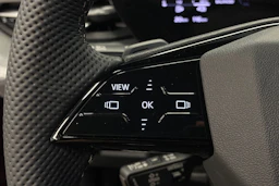 met. punainen Audi Q5 2026 kuva 13.