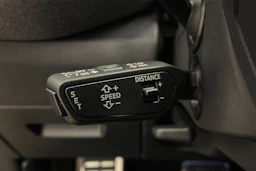 met. punainen Audi Q5 2026 kuva 15.