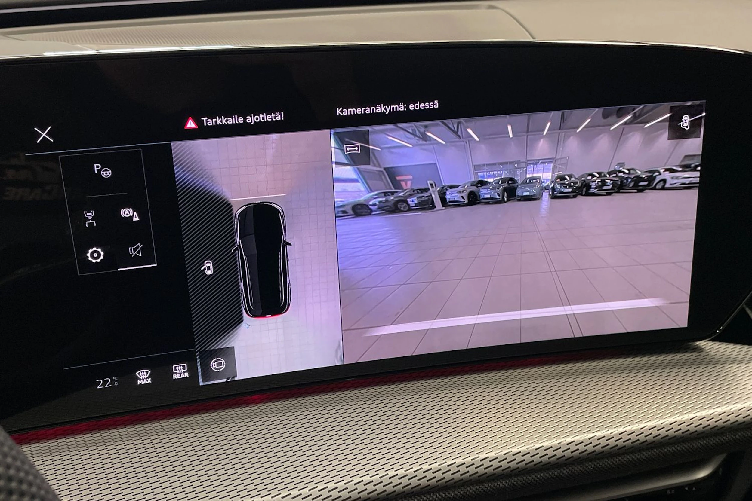 met. punainen Audi Q5 2026 kuva 19.