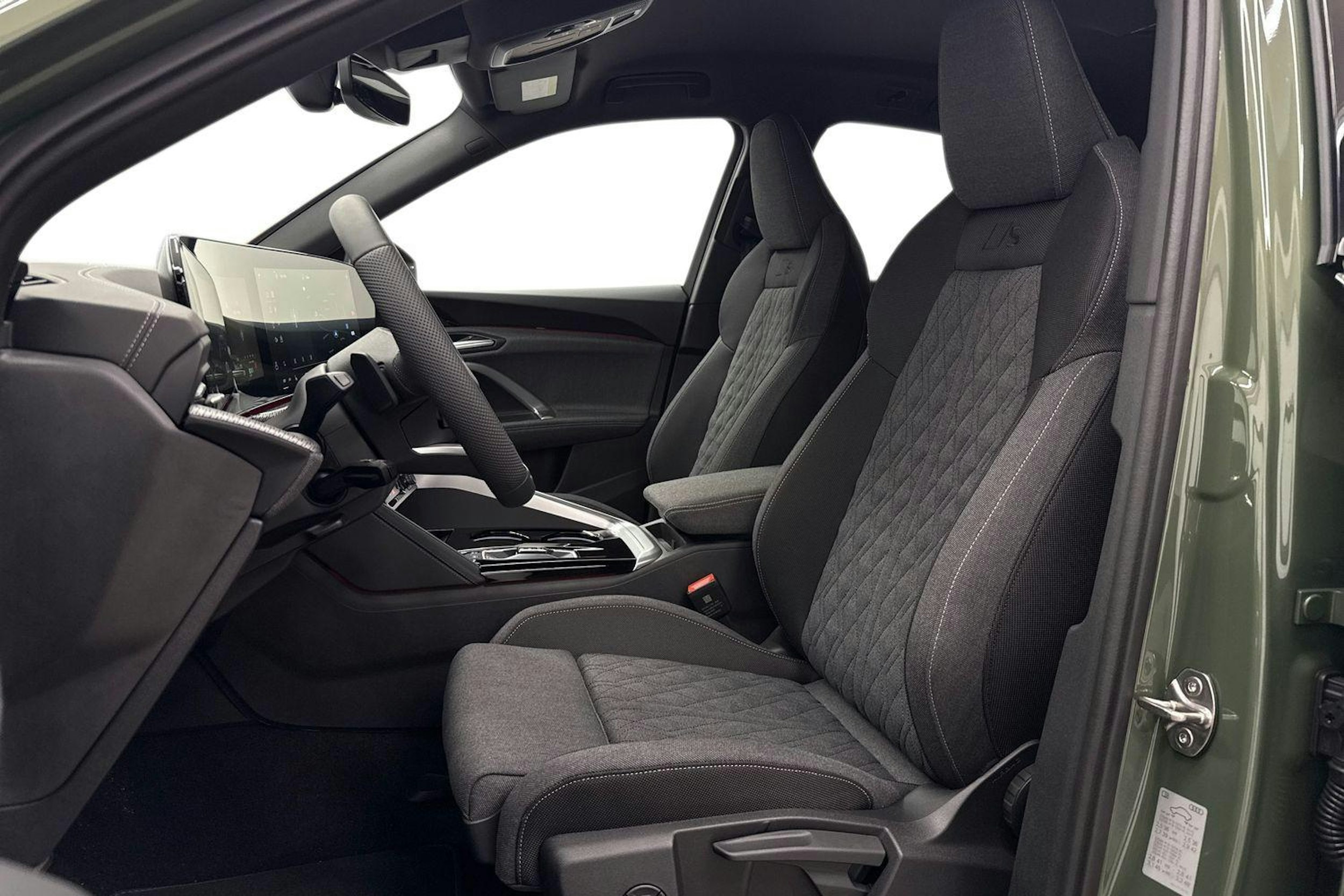 met. vihreä Audi Q5 2026 kuva 8.