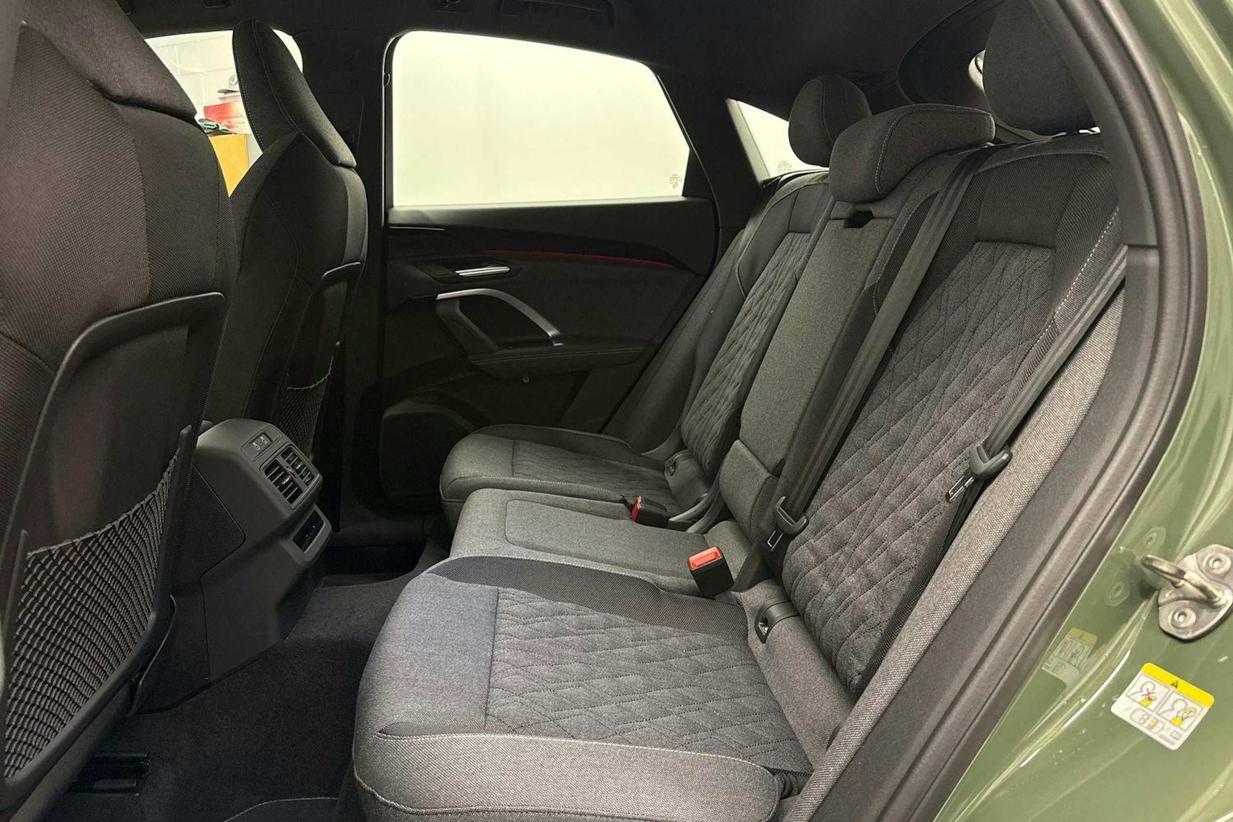 met. vihreä Audi Q5 2026 kuva 10.