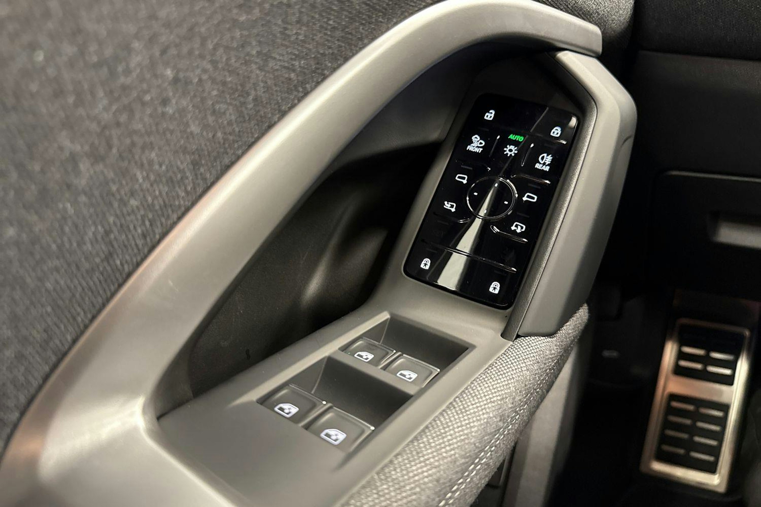 met. vihreä Audi Q5 2026 kuva 17.