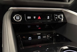 met. vihreä Audi Q5 2026 kuva 21.