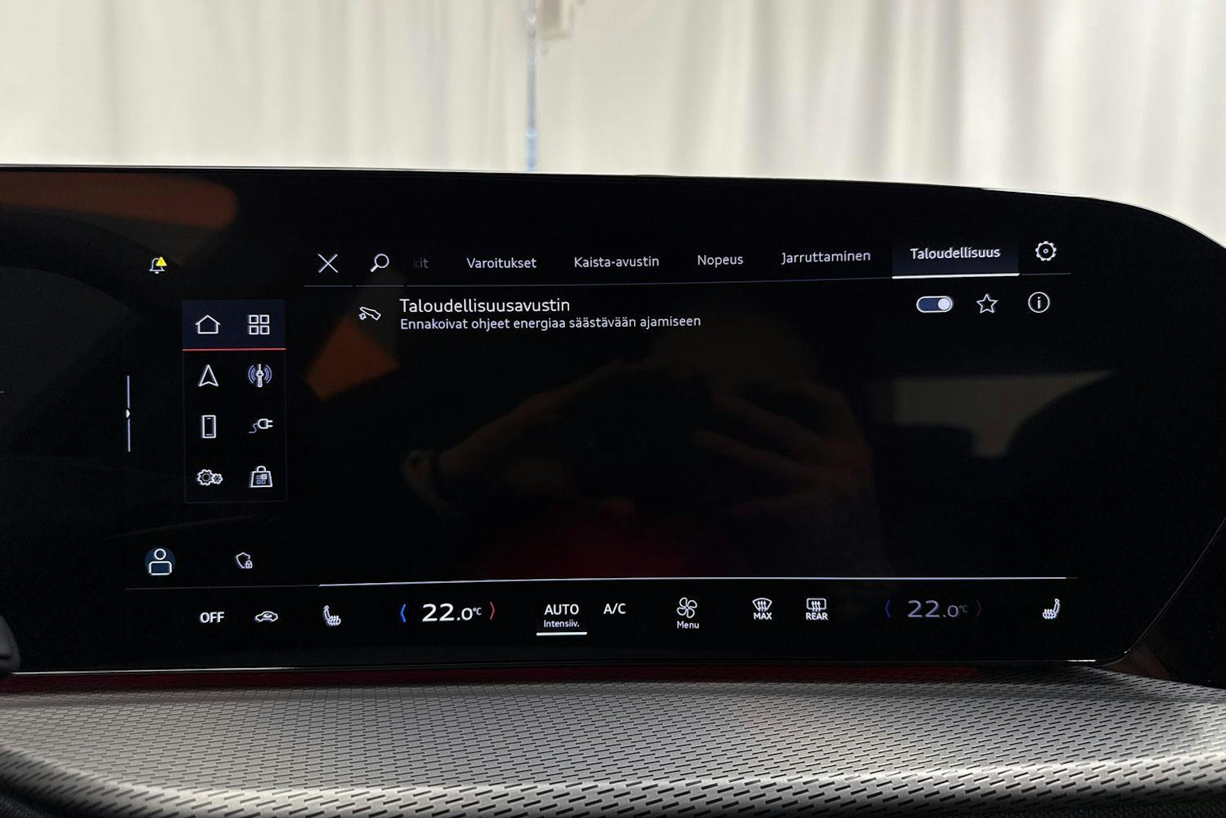 met. vihreä Audi Q5 2026 kuva 29.