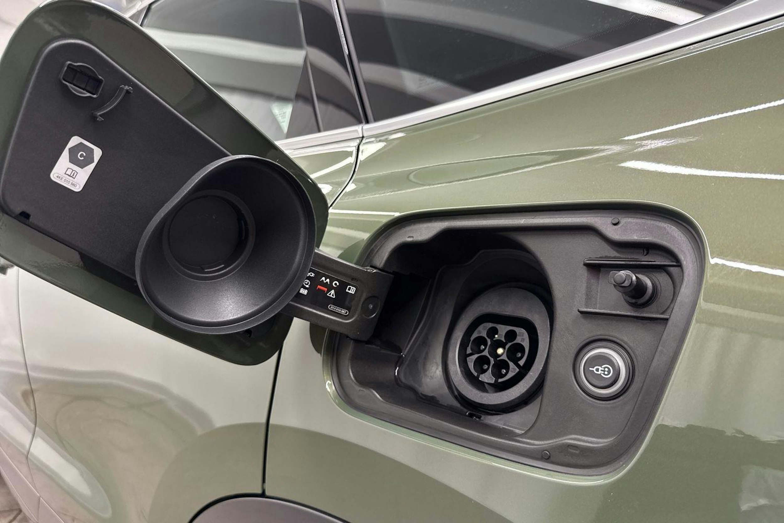 met. vihreä Audi Q5 2026 kuva 39.