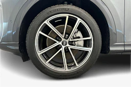 daytona harmaa Audi Q5 2026 kuva 9.