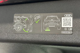 daytona harmaa Audi Q5 2026 kuva 13.