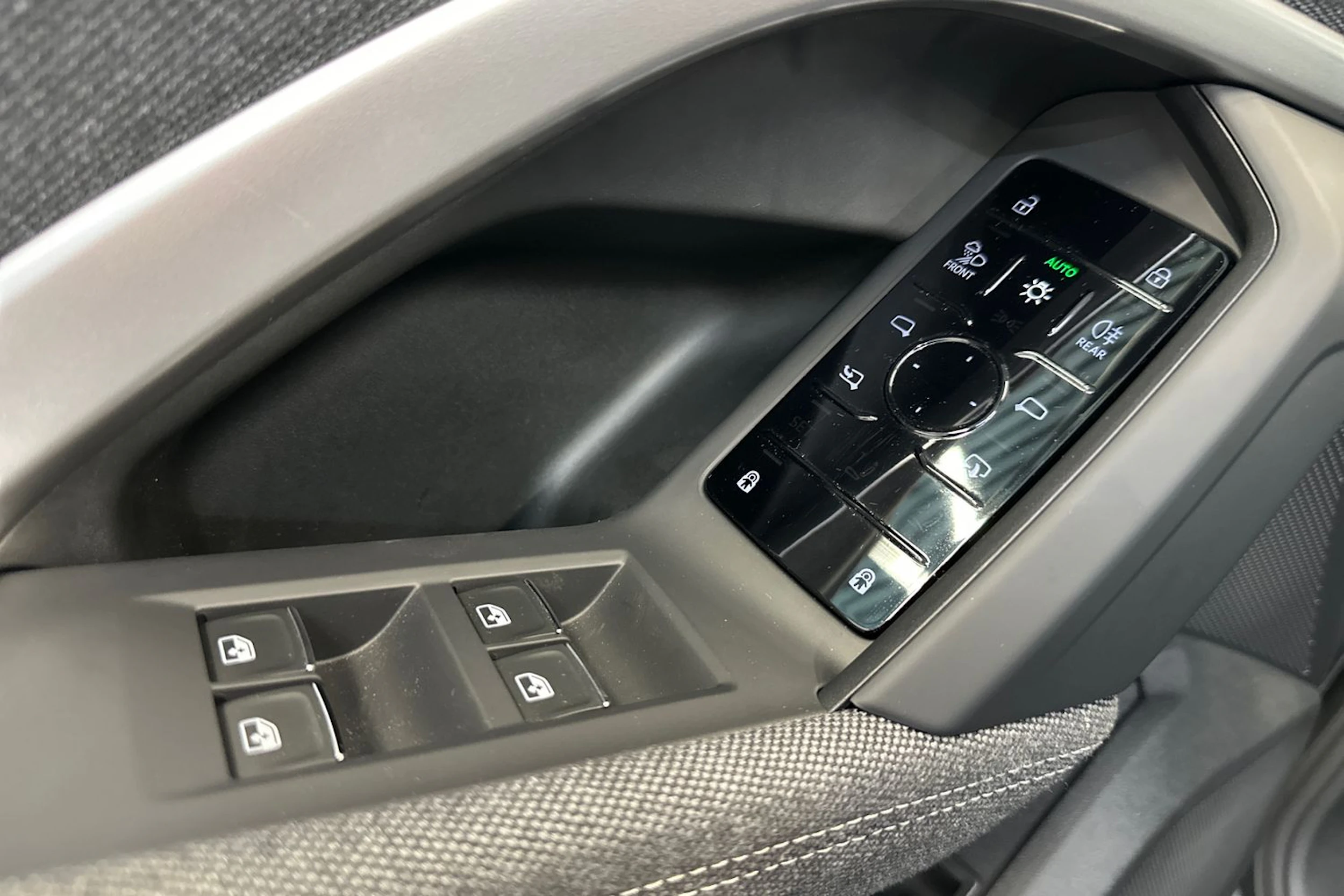 daytona harmaa Audi Q5 2026 kuva 15.