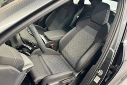 daytona harmaa Audi Q5 2026 kuva 19.