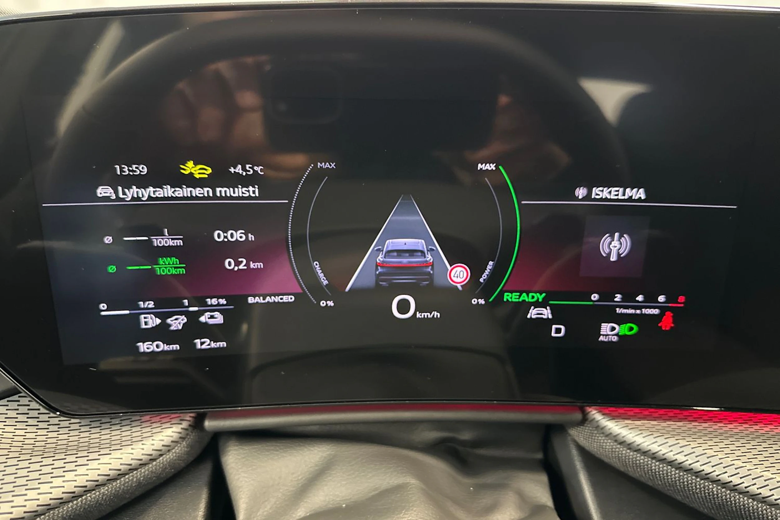 daytona harmaa Audi Q5 2026 kuva 20.