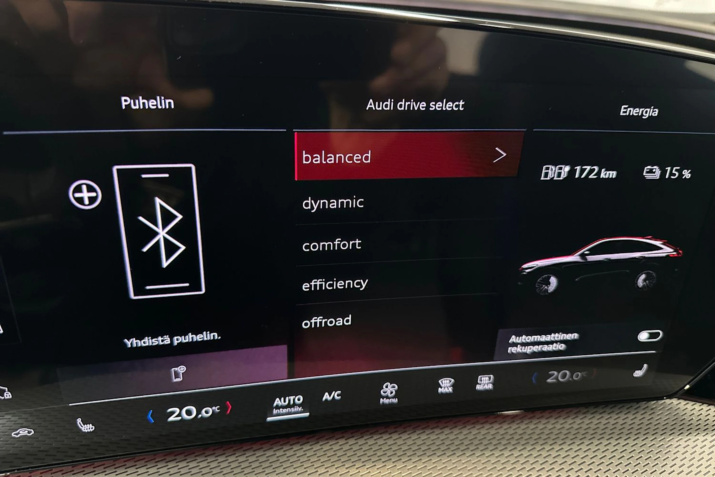 daytona harmaa Audi Q5 2026 kuva 24.