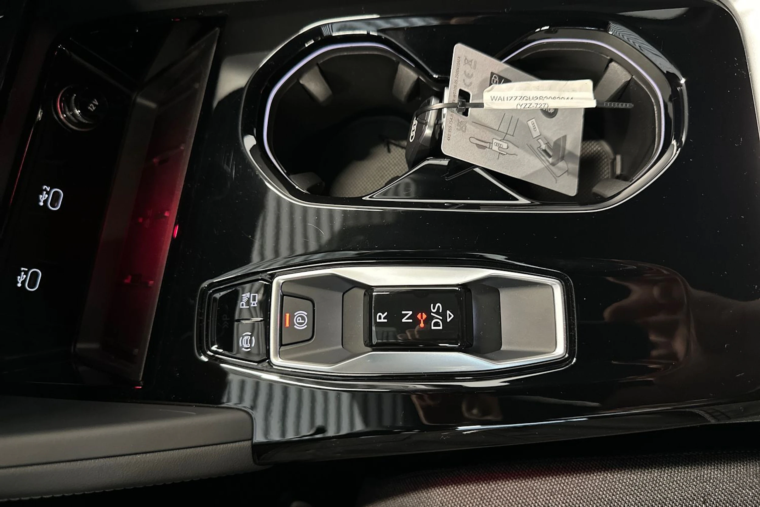 daytona harmaa Audi Q5 2026 kuva 26.