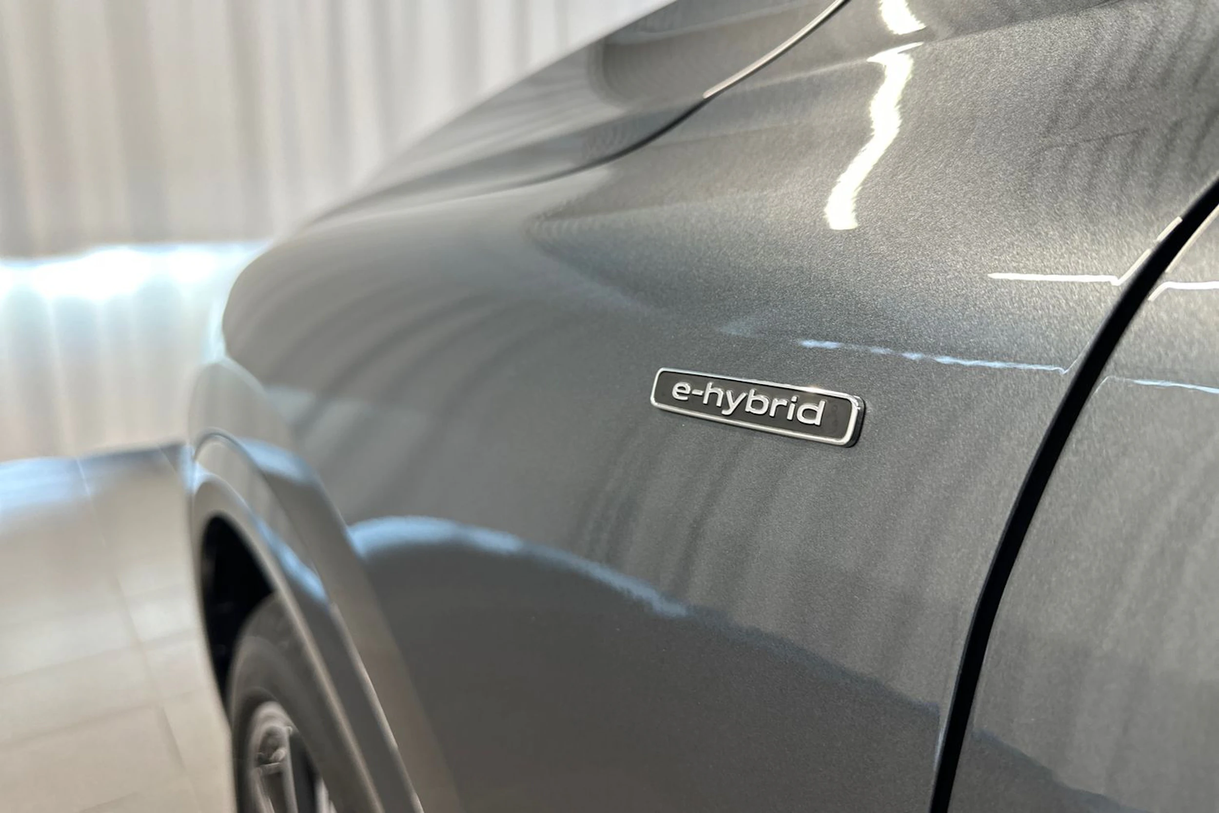 daytona harmaa Audi Q5 2026 kuva 34.