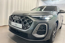 daytona harmaa Audi Q5 2026 kuva 36.