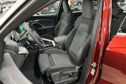 met. punainen Audi Q5 2026 kuva 13.