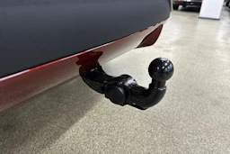 met. punainen Audi Q5 2026 kuva 17.