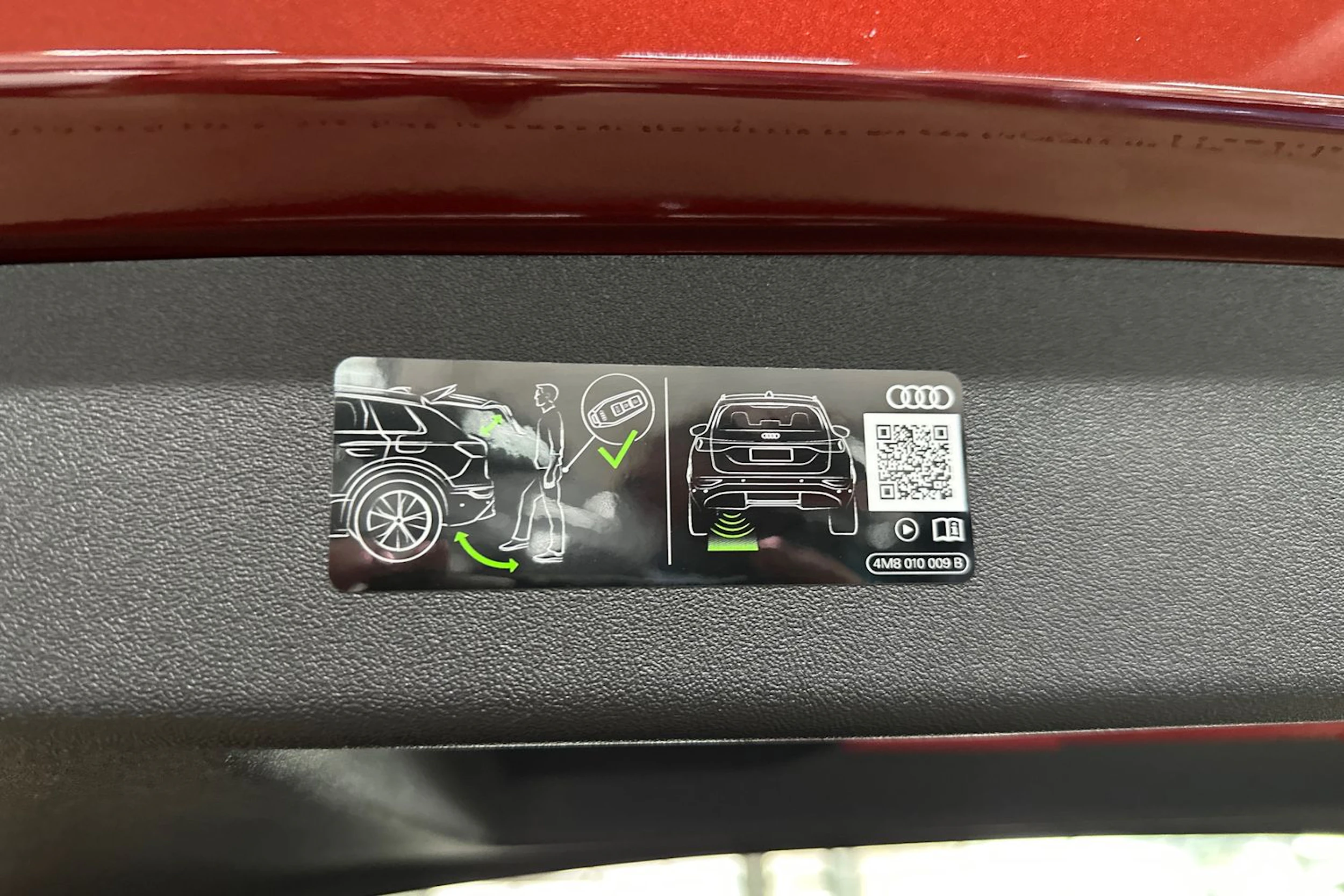 met. punainen Audi Q5 2026 kuva 18.