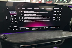 met. punainen Audi Q5 2026 kuva 27.